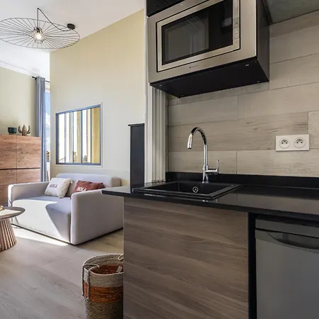 Apartment Cocon Cotier, Echappee Mer, A 500m De La Villeneuve-Loubet